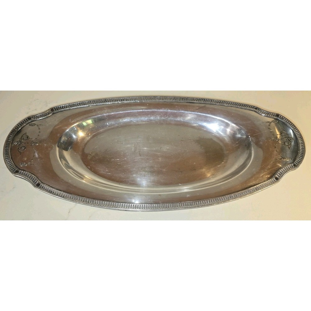vintage Oneida Community Grosvenor silver-plated bread tray from the 1920s or...